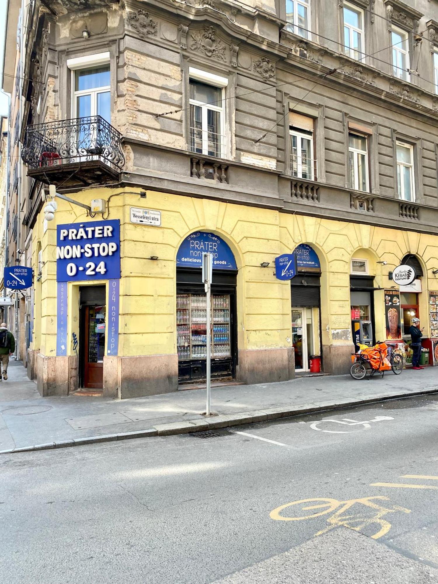 Amazing Swedish 3 Rooms Apartment In The City Center Budapest Exterior foto